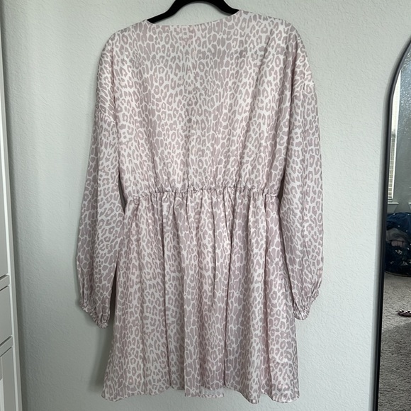 Pink Lily Long Sleeve Light Pink Cheetah Print Dress - Picture 5 of 5